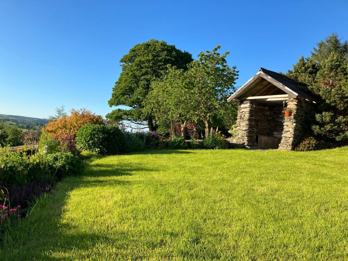 Hares Hideaway At Coed Moelfa Bed & Breakfast Corwen Dış mekan fotoğraf