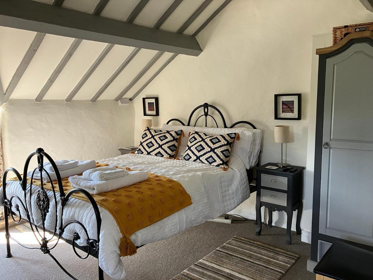 Hares Hideaway At Coed Moelfa Bed & Breakfast Corwen Dış mekan fotoğraf